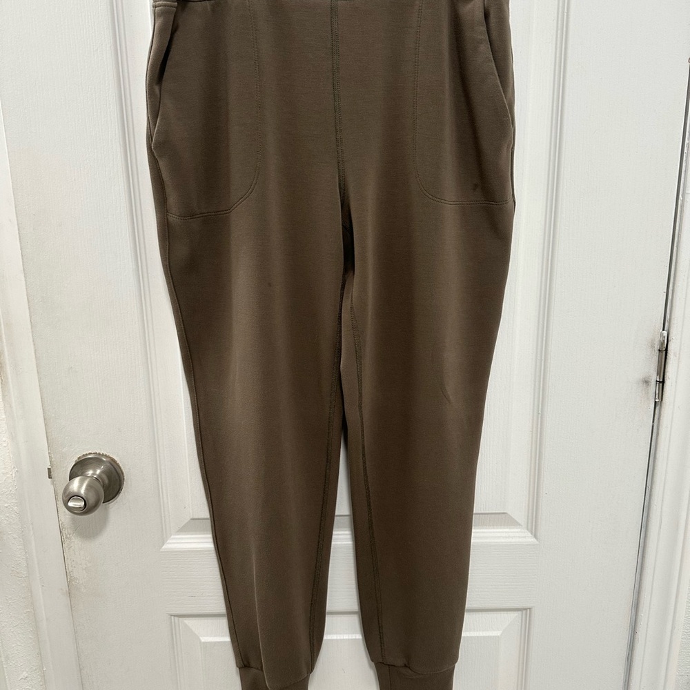Sage pants size Large